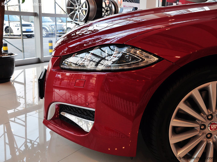 捷豹XF 2015款 3.0 SCR-Sport 豪华版外观细节