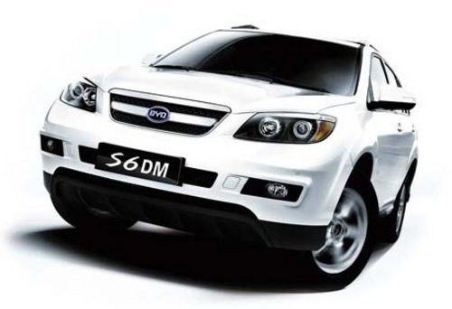 正像潮男对外表的极致追求,比亚迪s6的外观融合了雷克萨斯rx350众多的