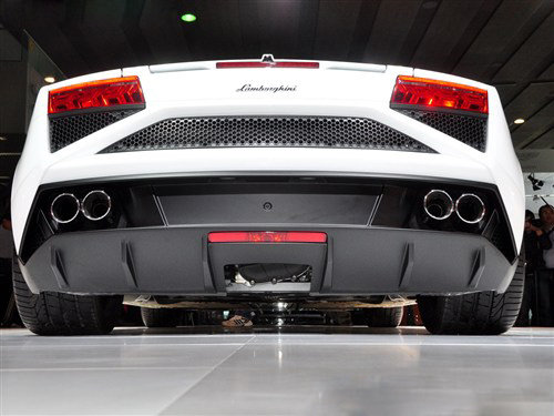 濮阳 广州车展兰博基尼新款盖拉多亮相