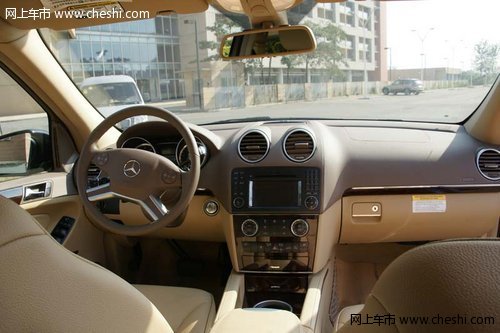奔驰GL350美规版 天津保税区现车春节持续降价