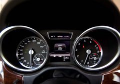 最新款奔馳GL450 天津港現(xiàn)車(chē)大幅度優(yōu)惠中