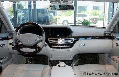 进口奔驰S300L 天津港现车折扣价超值抢售