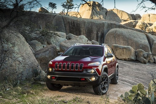 jeep新cherokee中文名定为自由光