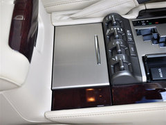 雷克萨斯LX570 现车霸气促销优惠10万起
