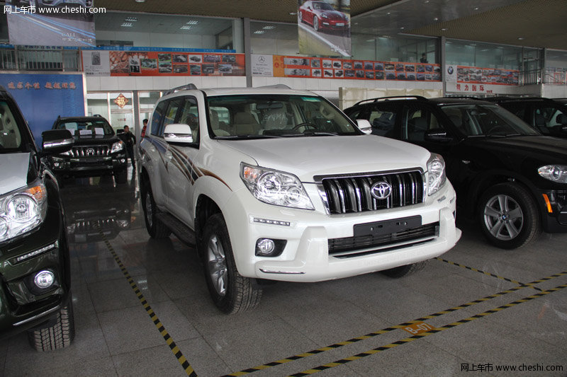 豐田霸道2700現(xiàn)車到店 超值折扣價(jià)促銷
