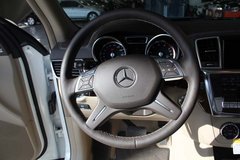 奔驰GL550现车 带雷达测距最低158万售