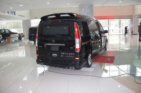 奔驰威霆顶级改装商务 自贸区享经典回馈-图4