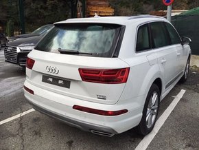 16款奥迪Q7汽油版3.0T 七座Q7美规欧规版-图3