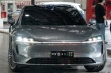 華為享界S9貴嗎？比寶馬i5小5.5厘米！降價13萬