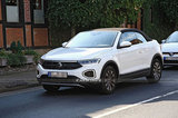 大眾也搞軟頂敞篷SUV？全新T-Roc曝光 最大148馬力