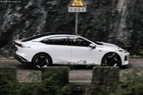 純電便宜2萬！深藍(lán)新SL03售11.99萬元 續(xù)航515km