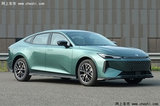 長安新UNI-V插混實拍！車身加長4厘米 1.5T變1.5L