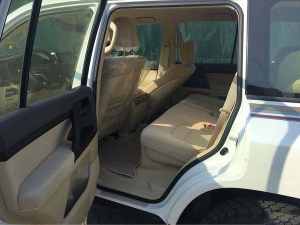中东丰田酷路泽4000 V6陆巡59.5万秒杀价-图6