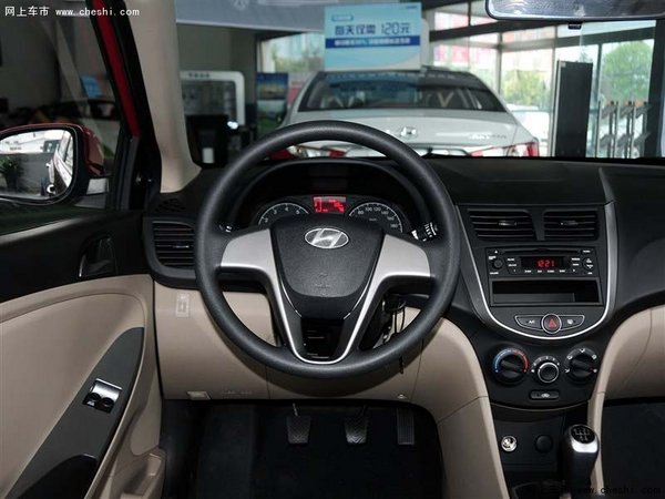 现代瑞纳优惠3.5万 强势配置享经典家用(图6)