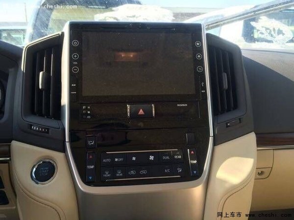 2016款酷路泽4000双油箱双备胎 猛上头条-图6