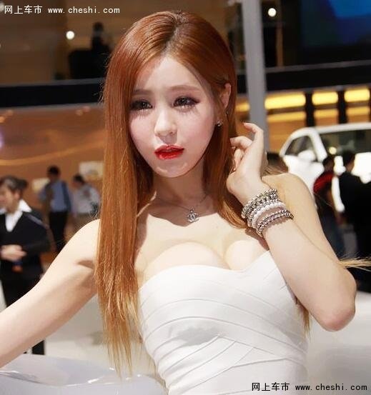 2016款中东版丰田普拉多2700配置-图2