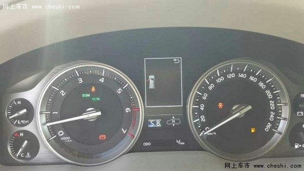 2016款兰德酷路泽5700全新上市 配置丰富-图5