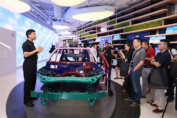 梅赛德斯-奔驰售后新品媒体发布会-图3
