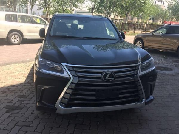 2016款雷克萨斯lx570现车充足天津港大降价