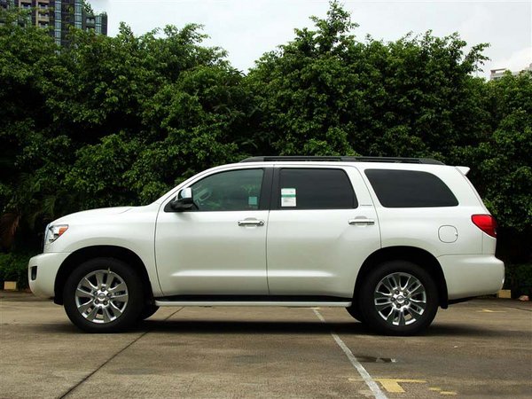 随时看车 当日提车 详情电询)外观方面:丰田红杉是一款备受美国车