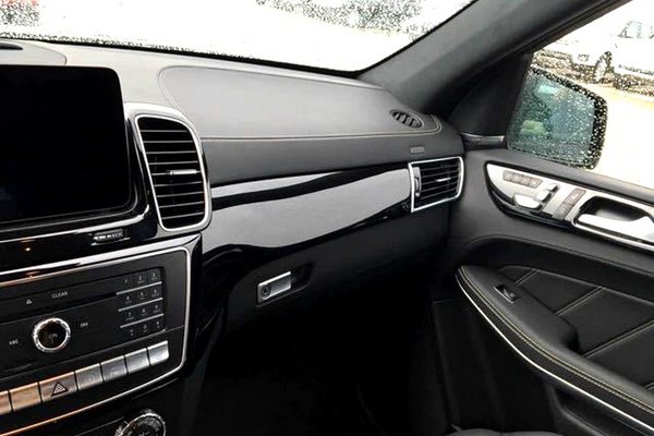 奔驰GLS63AMG全能猛兽加版配置高于中规-图8