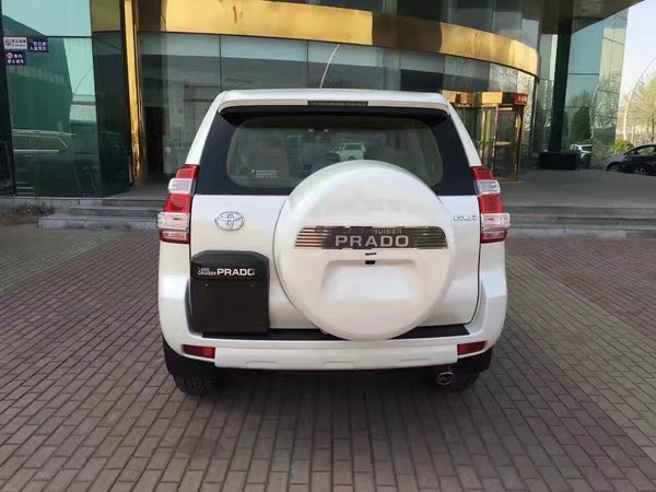 16款中东版丰田霸道2700 短轴三门版现车-图9