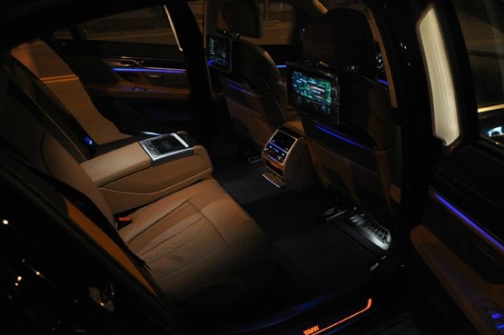 中达桂宝BMW7系夜间试驾会圆满结束-图3