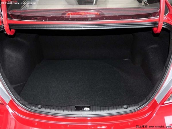 现代瑞纳优惠3.5万 强势配置享经典家用(图9)