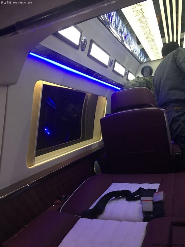 急出六轮奔驰斯宾特 全国仅1台房车158万