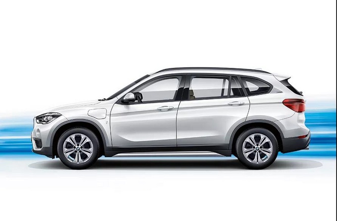 bmwx1插电式混合动力引领新能源时代