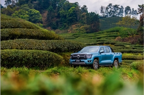 抢先试驾10万元级8at自动挡皮卡长城金刚炮