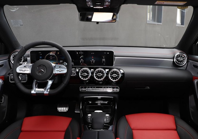 新款梅赛德斯-AMG A35L上市 售39.98万/4.9秒破百-图4