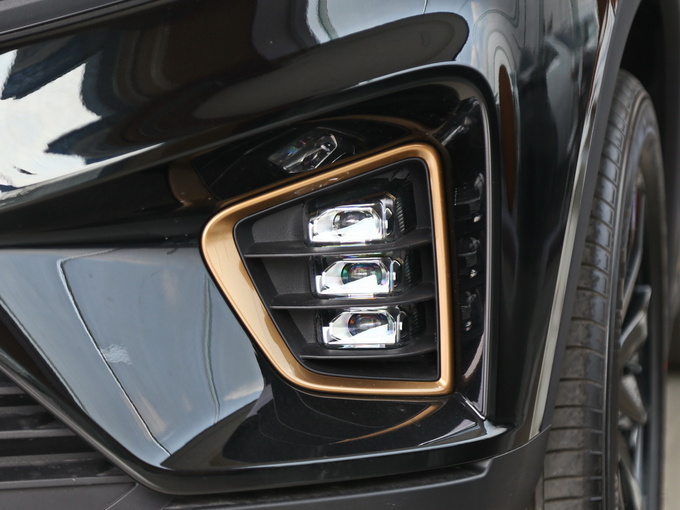 它真是一辆有个性的中型SUV 新豪越黑金限定版来了-图4