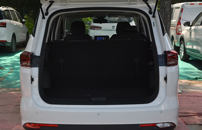 嫌AMT不顺滑CVT来满足你 宝骏360 CVT版到店-图2