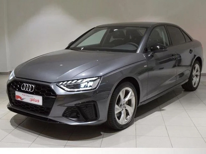 奥迪新款a4到店实拍配sline运动套件搭20t