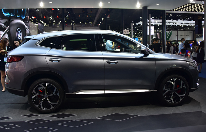 比亚迪宋plus燃油版搭新1.5t 12万元起9月上市-图2