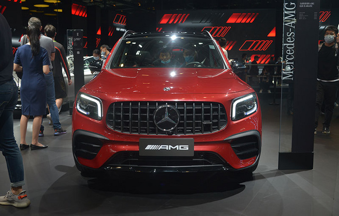 能带一家人去野的大七座实拍奔驰AMG GLB 35-图1