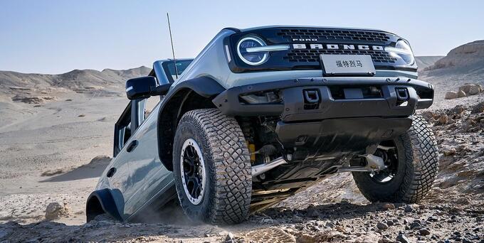 福特bronco烈马外观很惊艳全系四驱
