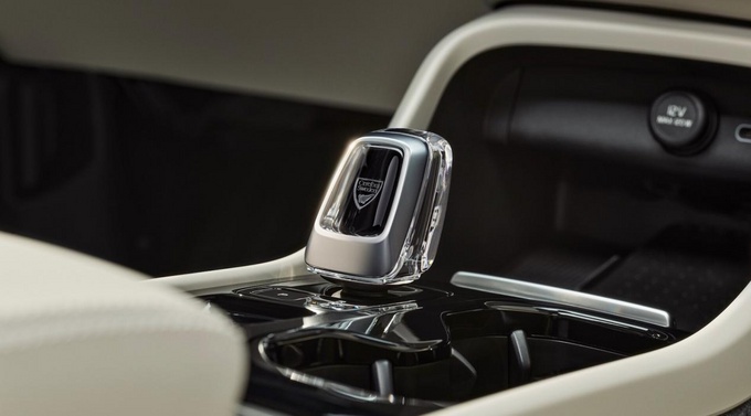 姐妹们买时尚豪华SUV沃尔沃XC40和奥迪Q3谁更值-图17