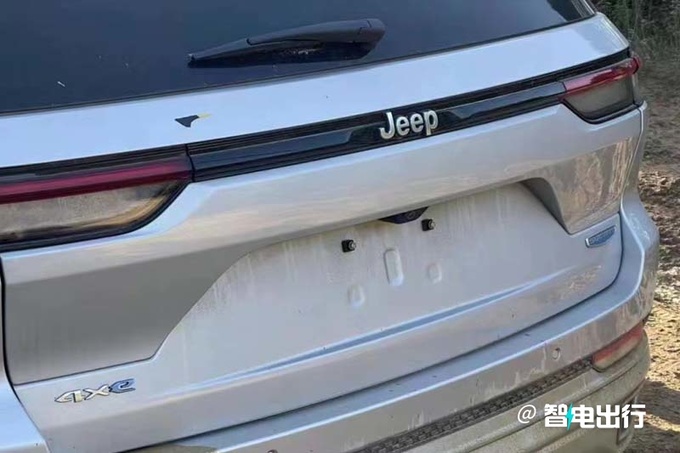 Jeep全新大切诺基2月11日预售搭2.0T发动机+双电机-图7