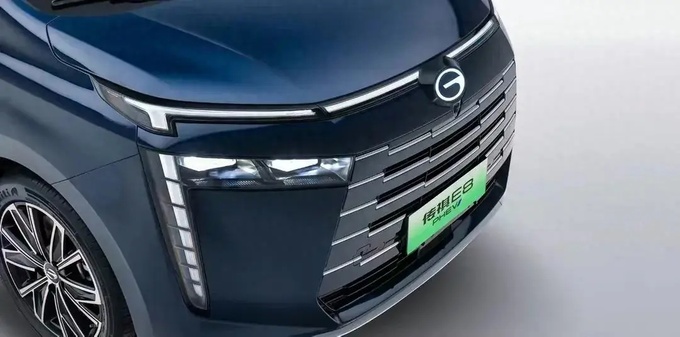 传祺e8新能源转身