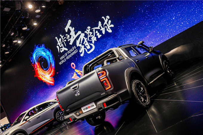 再掀新品类风潮 成都车展10余款皮卡玩出新花样-图2