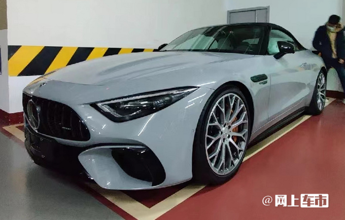 奔驰全新AMG SL国内实拍搭4.0T动力 PK保时捷911-图1
