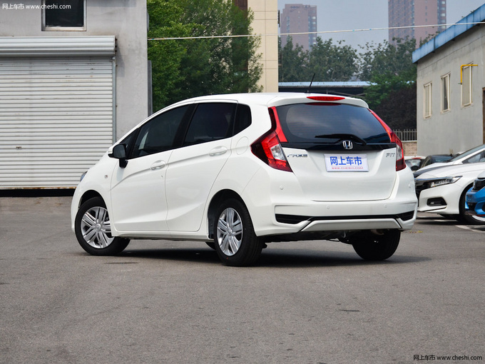 10万预算买合资品牌两厢车 这3款是年轻人首选-图9