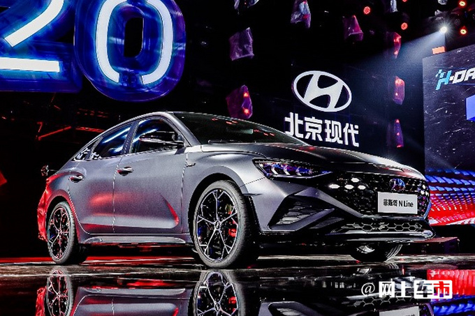 加5000元买运动版现代新菲斯塔售13.88-15.48万-图1