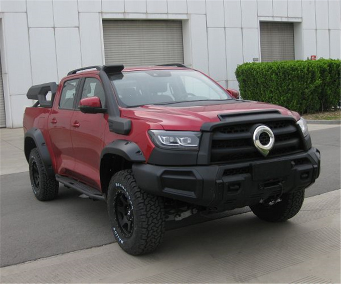 黑弹1字头版车身尺寸为5513*2090*1902mm,货箱尺寸