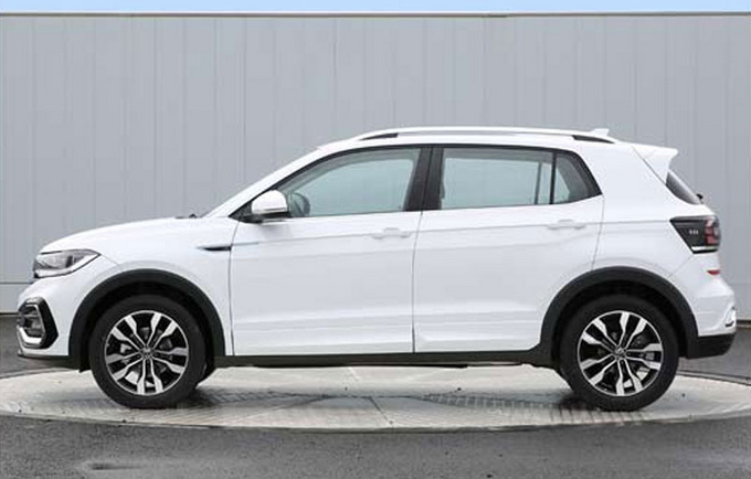 一汽-大众探影新增1.2T车型-更省油 预计13万起售-图1