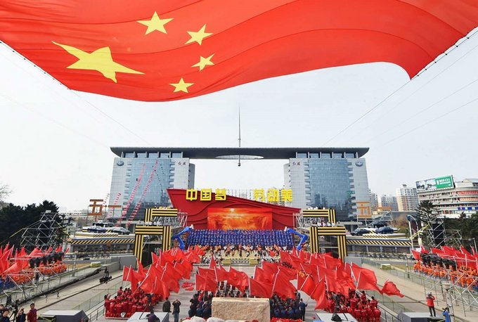 中国一汽荣耀成为"心连心"特别节目主会场_红旗h5_行业-网上车市