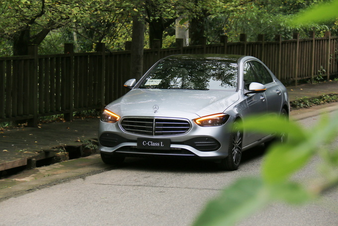 关于真正的奔驰小s级你必须知道的8件事