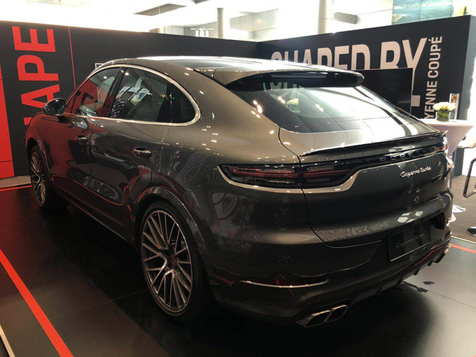 潮流人士必备单品保时捷卡宴coupe到店实拍